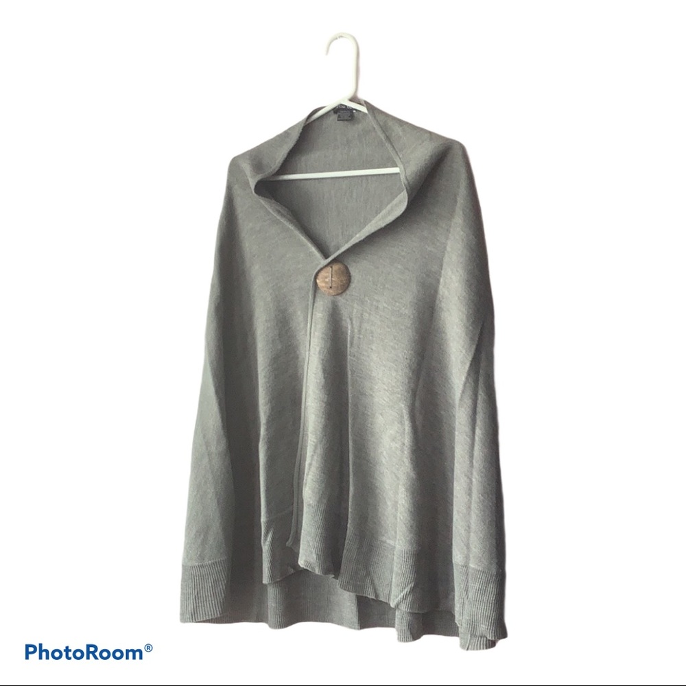 Grey cape